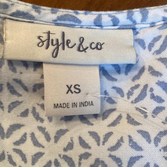 🌸NWT STYLE & Co Sleeveless Swing Tassel Blouse - size womens XS - Picture 10 of 11